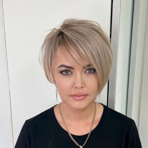Tousled Asymmetrical Bob with Texture Tousled Asymmetrical Bob with Texture