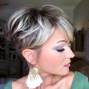 Voluminous Layered Pixie Cut Voluminous Layered Pixie Cut